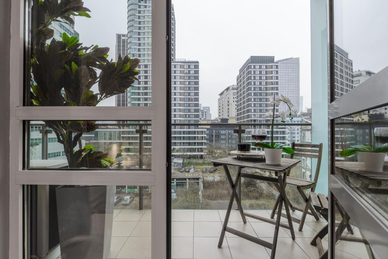 وارسو Luxury Apartments In Platinum Tower المظهر الخارجي الصورة