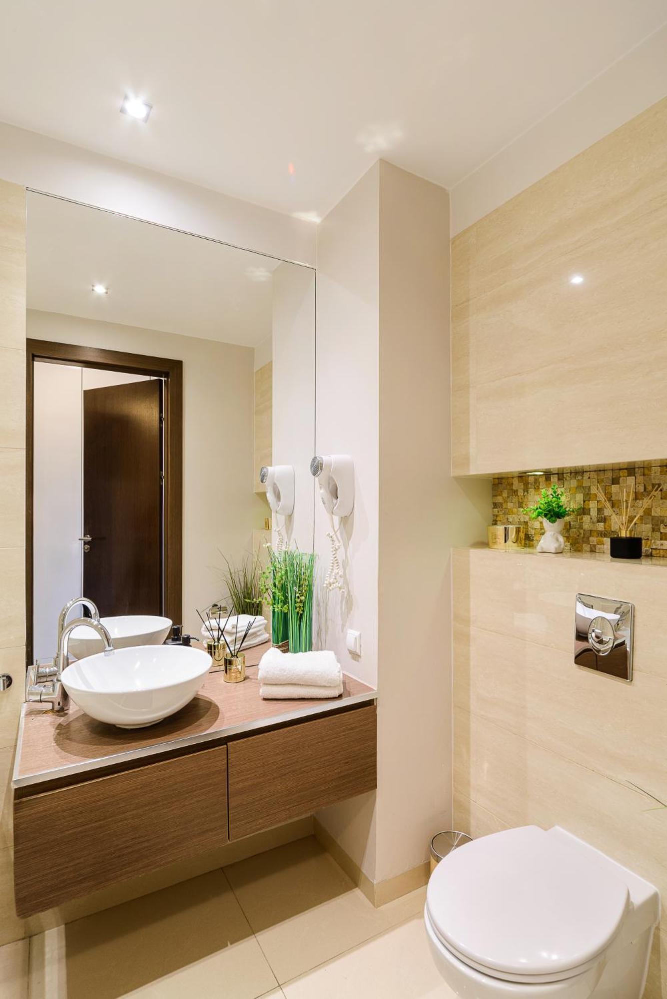 وارسو Luxury Apartments In Platinum Tower المظهر الخارجي الصورة